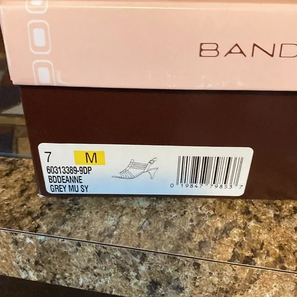 Bandolino Heels - Picture 8 of 8